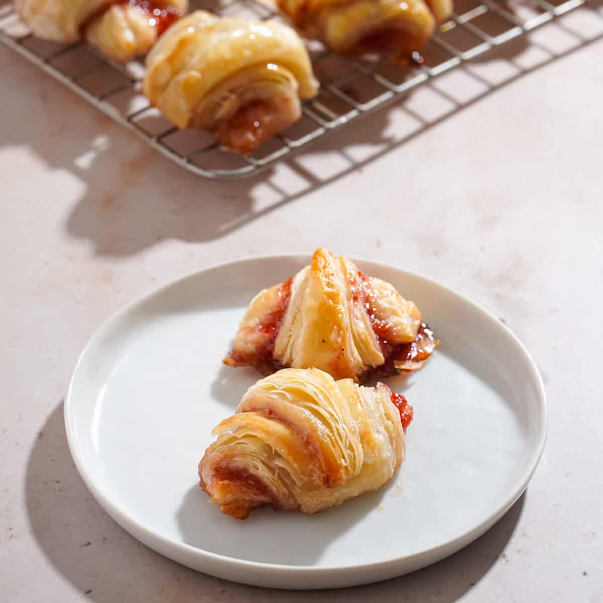 Rasperry Rugelach Raspberry rugelach with cream cheese - Tomatoes Tomahtos